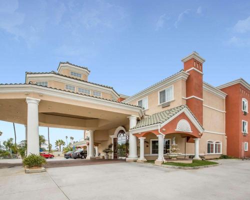 Фотография гостиницы Comfort Suites Oceanside Camp Pendleton Area