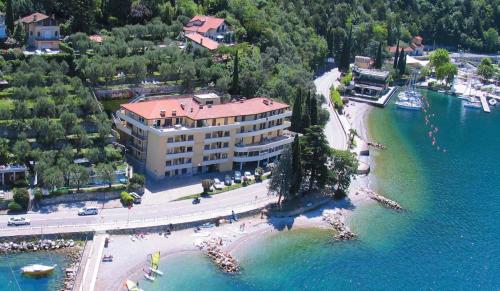 Фотография апарт отеля Torbole Aparthotel