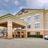 Фотография гостиницы Comfort Suites Roanoke - Fort Worth North