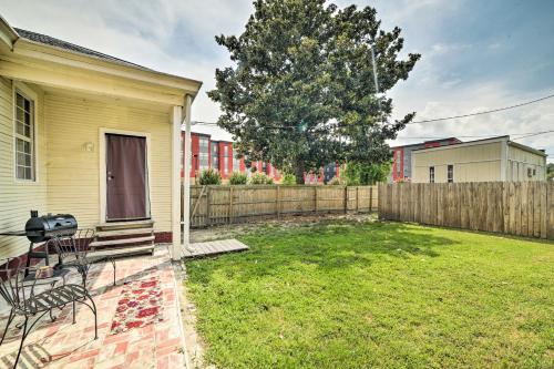 Фотографии гостевого дома 
            Richmond Home with Yard and Patio, about 2 Mi to Museums