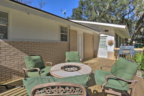 Фотографии гостевого дома 
            Pet-friendly Escape Less Than 9 Miles to Downtown Beaufort