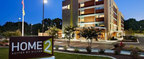 Фотографии гостиницы 
            Home2 Suites Nashville Airport