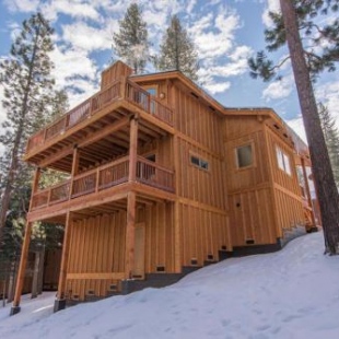 Фотография гостевого дома Fickes by Tahoe Truckee Vacation Properties