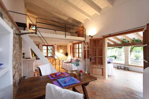 Фотография гостевого дома Holiday home Can Pontico