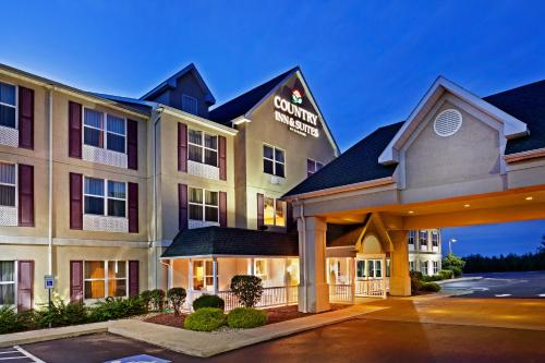 Фотография гостиницы Country Inn & Suites by Radisson, Frackville (Pottsville), PA