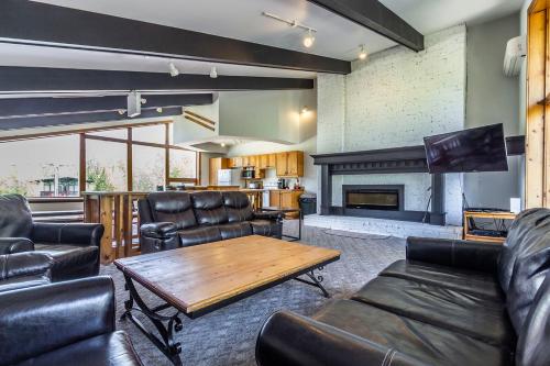 Фотография гостевого дома Mountain Trail Chalet