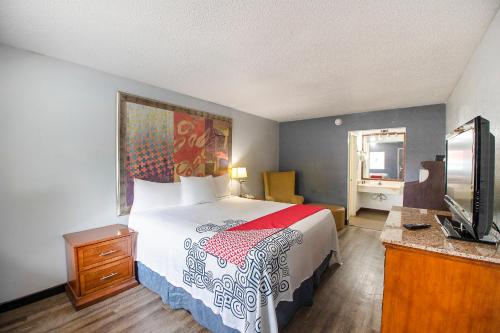 Фотографии гостиницы 
            Hotel O Daylight Inn Elkhart I-90, IN