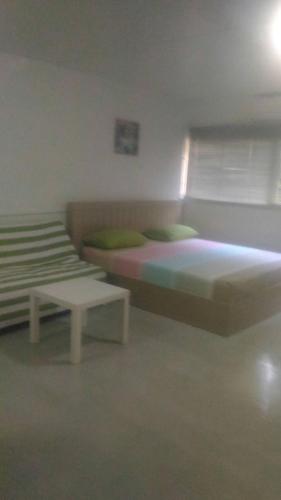 Фотография гостевого дома Room in Apartment - Airport Transfer Bangkok apartment