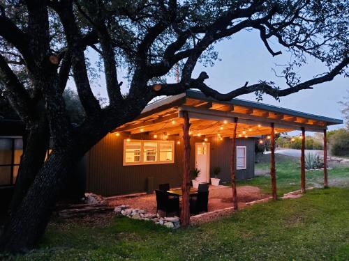 Фотографии гостевого дома 
            Glen Rose Cottage