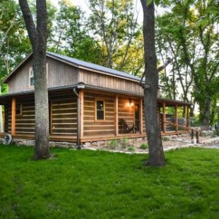 Фотография гостевого дома Private Chase County Cabin on Middle Creek!