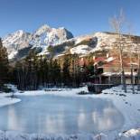 Фотография гостиницы Crosswaters Resort at Kananaskis