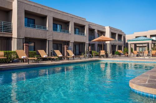 Фотография гостиницы Sonesta Select Scottsdale at Mayo Clinic Campus