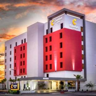 Фотографии гостиницы 
            Comfort Inn Hermosillo Aeropuerto