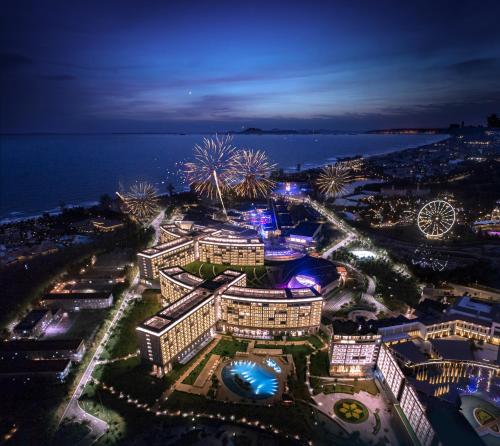 Фотография гостиницы VinOasis Phu Quoc (Unlimited Access to Water Park)