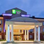 Фотография гостиницы Holiday Inn Express Hotel & Suites- Gadsden, an IHG Hotel