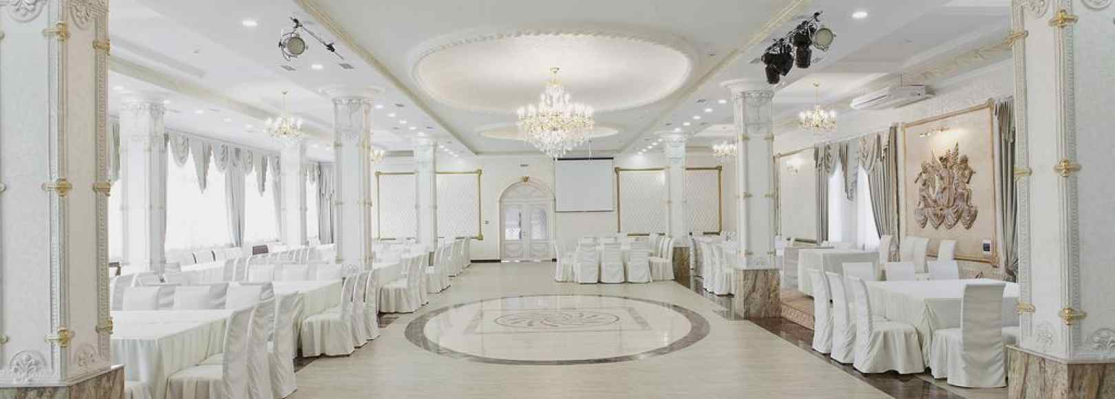 Фотография банкетного зала Рица Холл