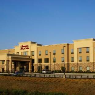 Фотографии гостиницы 
            Hampton Inn & Suites Center