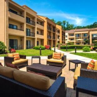 Фотографии гостиницы 
            Courtyard by Marriott Tarrytown Westchester County