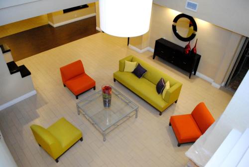 Фотография гостиницы Radisson Hotel Chatsworth