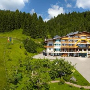 Фотография гостиницы Best Western Hotel Talhof Garni&more in Wängle bei Reutte