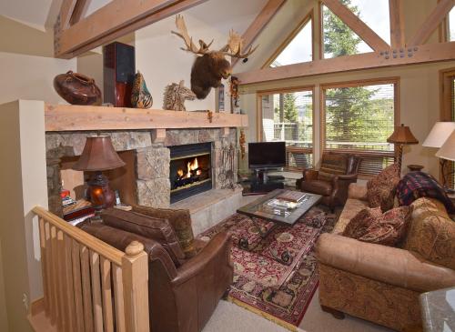 Фотография гостевого дома Three-Bedroom Townhouse