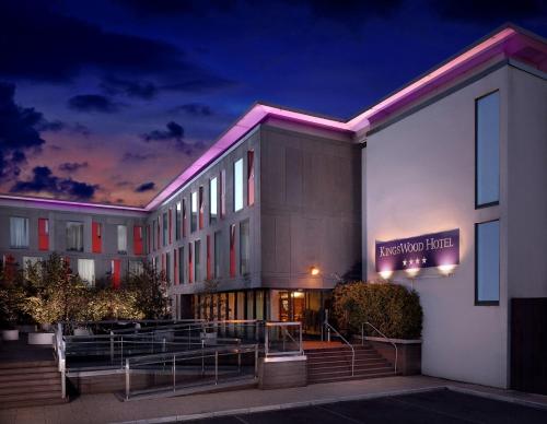 Фотография гостиницы The Address Citywest (formerly Kingswood Hotel)