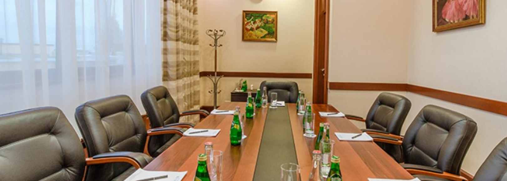 Фотография конференц-зала Дега