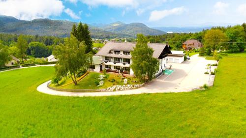 Фотография гостиницы Hotel Sonnenhof