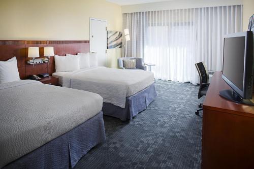 Фотография гостиницы Courtyard by Marriott Memphis Airport
