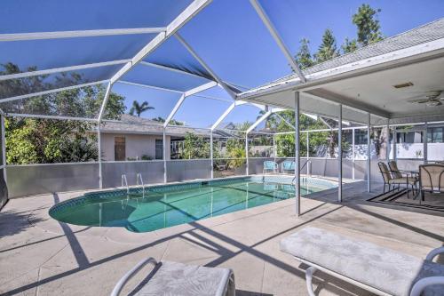 Фотографии гостевого дома 
            Breezy Marco Island Home with Pool - Walk to Beach!