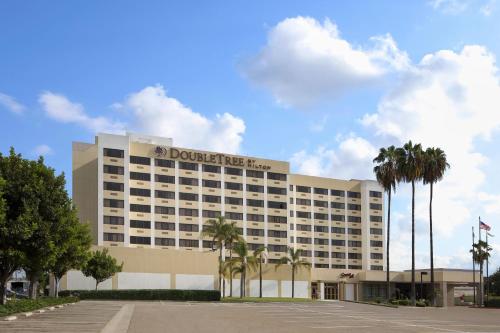 Фотография гостиницы DoubleTree by Hilton Los Angeles Norwalk