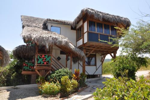 Фотографии гостиницы 
            Azuluna Ecolodge