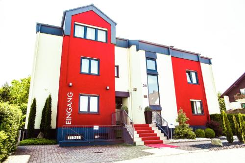 Фотография гостиницы Hotel & Living Am Wartturm