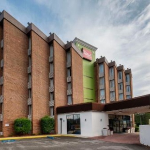 Фотография мини отеля Red Roof Inn & Suites Macon