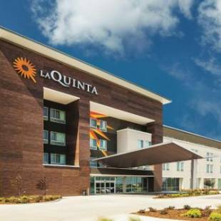 Фотографии гостиницы 
            La Quinta by Wyndham Wichita Northeast