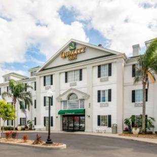 Фотографии гостиницы 
            Quality Inn Palm Bay - Melbourne I-95