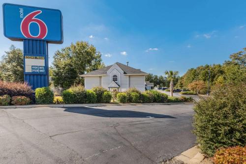 Фотография гостиницы Motel 6-Simpsonville, SC - Greenville