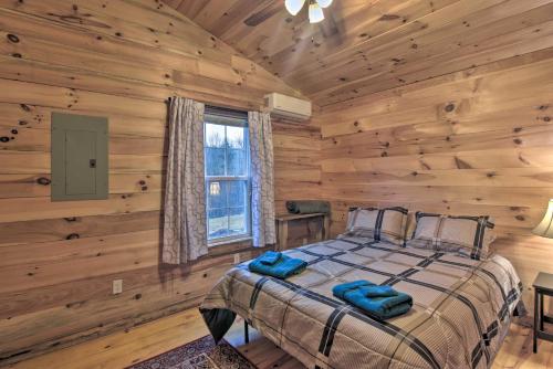 Фотография гостевого дома Rural Retreat - 1 Mile to Holston River Weir Dam!