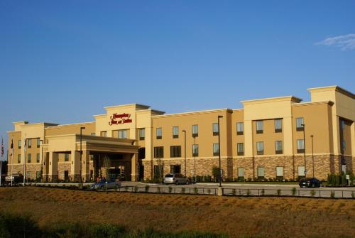 Фотография гостиницы Hampton Inn & Suites Center