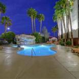 Фотография гостиницы Hampton Inn Tropicana Las Vegas