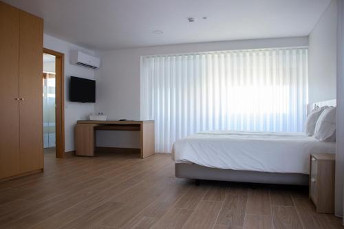 Фотография гостевого дома Central Suites 3