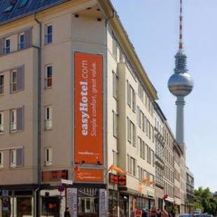 Фотографии гостиницы 
            easyHotel Berlin Hackescher Markt