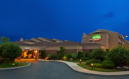 Фотография гостиницы Courtyard Rochester Brighton