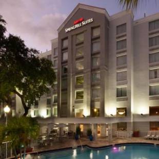 Фотографии гостиницы 
            SpringHill Suites Fort Lauderdale Airport