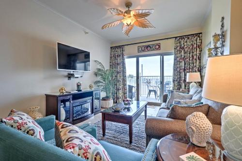 Фотографии гостевого дома 
            Lavish Beachfront Biloxi Condo with Pvt Patio and Pool!