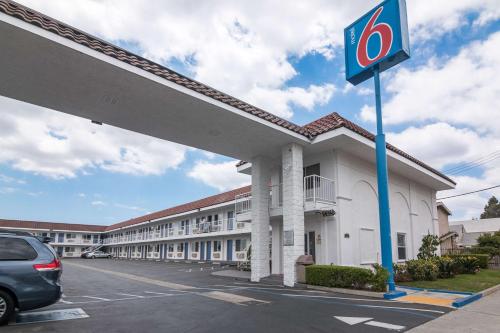 Фотография гостиницы Motel 6-Norwalk, CA