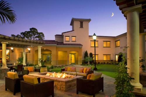 Фотография гостиницы Courtyard by Marriott Santa Barbara Goleta
