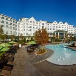 Фотография гостиницы Dollywood's DreamMore Resort and Spa