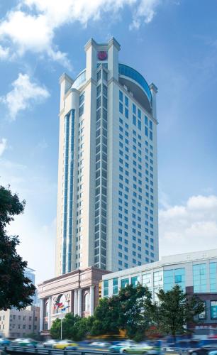 Фотография гостиницы Ramada Plaza Tianlu Hotel