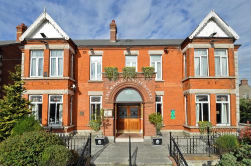 Фотография гостиницы Maples House Hotel